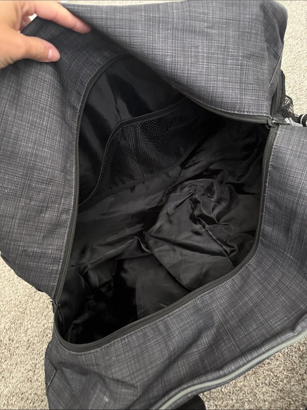 Thirty-One Signature Pro Duffle Bag Black and Gray